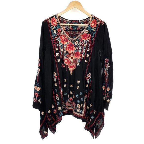 Johnny Was Tops - Johnny Was Dulci Tunic Black Size Medium Floral Embroidered Red Long Sleeve